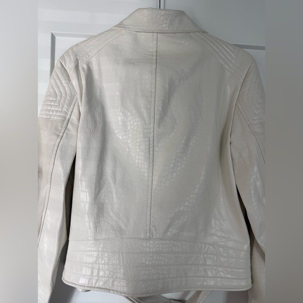 Azalea Wang Women's White Embellished Leather Jacket - Picture 10 of 11